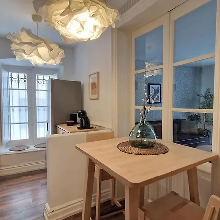 Basagoiti- Downtown And With Ocean Views Algorta
